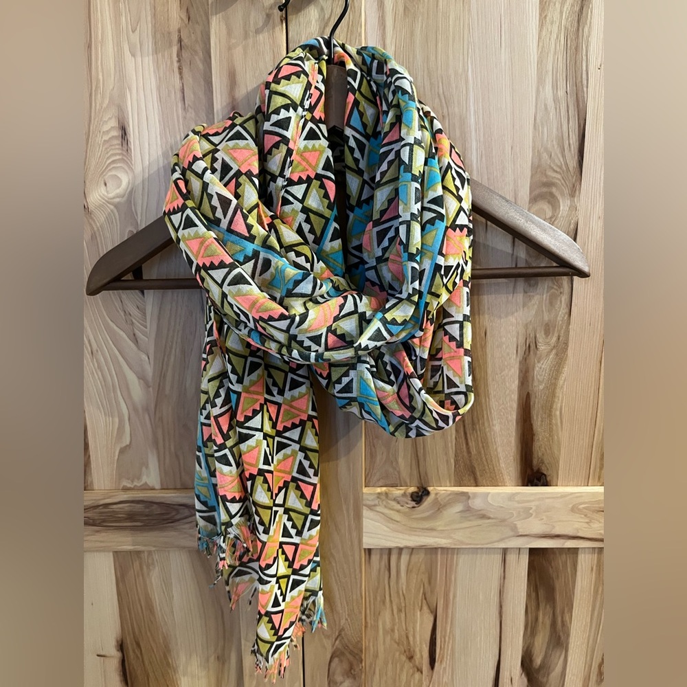 Lightweight Tribal Scarf
